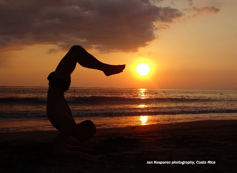 yoga-costa-rica.jpg, 190kB