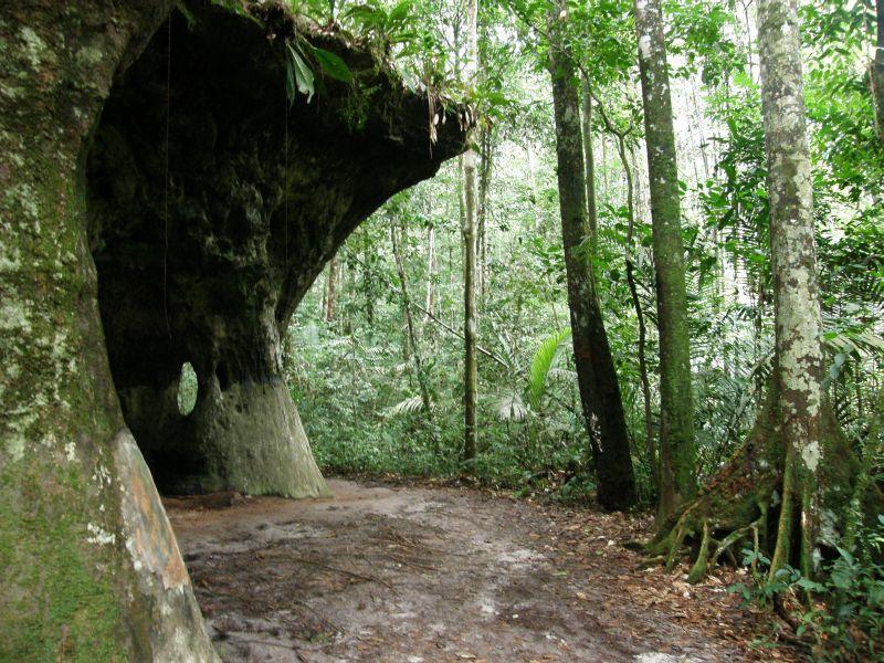 Jeskyně u vodopádů 3 - Brazílie- Amazonie a Manaus