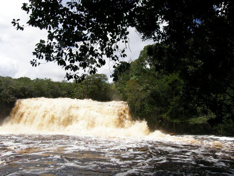 Pralesní vodopády - Brazílie- Amazonie a Manaus