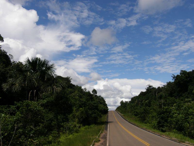 Silnice pralesem - Brazílie- Amazonie a Manaus