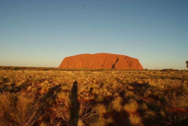 Ayres Rock / Uluru v zapadajícím slunci - Centrální Austrálie
