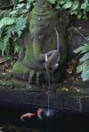 Kamenný slon dává napít opici - Indonésie- Bali