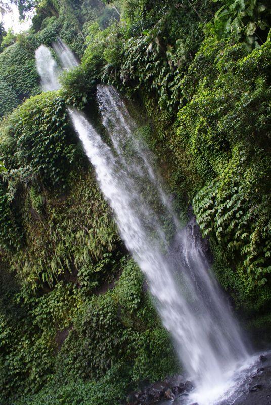 První vodopád poblíž Senaru 4 - Indonésie- Lombok