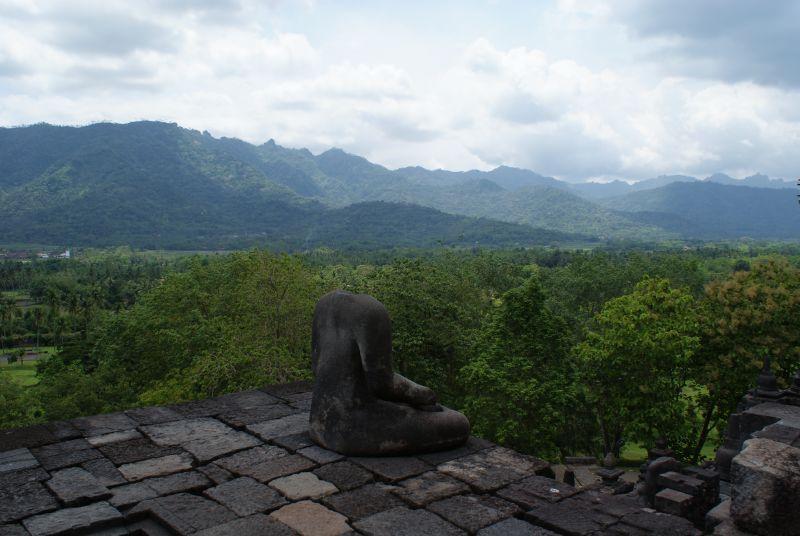 Bezhlavý Buddha, Borobudur - Indonésie- Yogyakarta